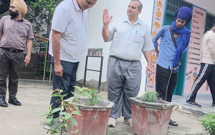 ਸਰਕਾਰੀ,ਪ੍ਰਾਈਵੇਟ ਸਕੂਲਾਂ ਤੇ ਕਾਲਜਾਂ ‘ਚ ਕੀਤੀਆਂ ਗਈਆਂ ਡੇਂਗੂ, ਮਲੇਰੀਆ ਤੋਂ ਬਚਾਅ ਗਤੀਵਿਧੀਆਂ : ਸਿਵਲ ਸਰਜਨ