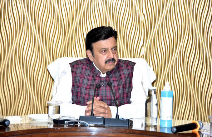 गुरुग्राम में उद्योग मंत्री राव नरबीर सिंह की अगुवाई में निकली भव्य तिरंगा यात्रा