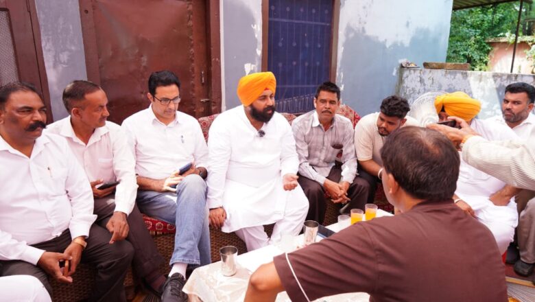 ਪੰਜਾਬ ਸਰਕਾਰ ਦੇ ਯਤਨਾਂ ਨਾਲ ਹੜ੍ਹ ਪ੍ਰਭਾਵਿਤ ਖੇਤਰਾਂ ਵਿੱਚ ਲੀਹ ‘ਤੇ ਪੈਣ ਲੱਗੀ ਜ਼ਿੰਦਗੀ