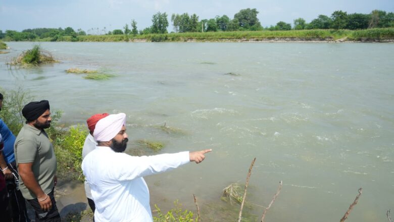 ਹੜ੍ਹ ਪ੍ਰਭਾਵਿਤ ਇਲਾਕਿਆਂ ਵਿੱਚ 100 ਪ੍ਰਤੀਸ਼ਤ ਸੜਕੀ ਸੰਪਰਕ, ਬਿਜਲੀ ਤੇ ਪਾਣੀ ਦੀ ਸਪਲਾਈ ਮੁੜ ਬਹਾਲ- ਹਰਜੋਤ ਸਿੰਘ ਬੈਂਸ