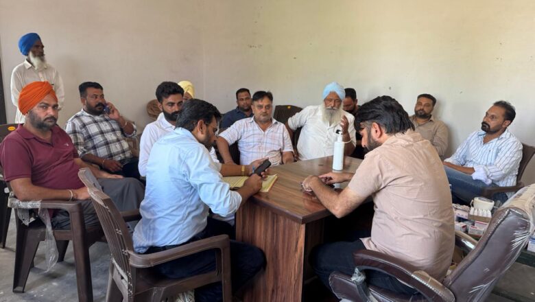 ਸ੍ਰੀ ਮੁਕਤਸਰ ਸਾਹਿਬ ਜ਼ਿਲ੍ਹੇ ਦੇ ਵੱਖ-ਵੱਖ ਪਿੰਡਾਂ ਵਿੱਚ ਪਾਣੀ ਨਾਲ ਹੋਏ ਨੁਕਸਾਨ ਤੋਂ ਬਾਅਦ ਸਫਾਈ ਮੁਹਿੰਮ ਲਈ ਕੀਤੀਆਂ ਗਈਆਂ ਮੀਟਿੰਗਾਂ