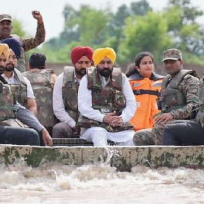 ਮੁੱਖ ਮੰਤਰੀ ਖੜ੍ਹੇ ਹੜ੍ਹ ਪੀੜਤਾਂ ਨਾਲ : ਪੰਜਾਬ ਸਰਕਾਰ ਨੇ ਕਾਇਮ ਕੀਤੀ ਲੋਕਤੰਤਰ ਦੀ ਸੱਚੀ ਮਿਸਾਲ