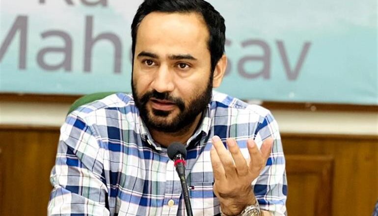 ਮੀਤ ਹੇਅਰ ਵੱਲੋਂ ਪ੍ਰਧਾਨ ਮੰਤਰੀ ਨੂੰ ਪੱਤਰ, ਹੜ੍ਹਾਂ ਮਾਰੇ ਪੰਜਾਬ ਨੂੰ ਤੁਰੰਤ ਪੈਕੇਜ ਮਿਲੇ
