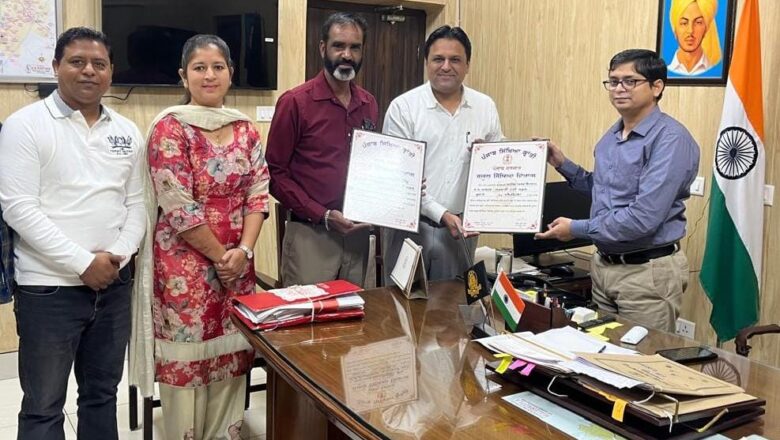 ਡਿਪਟੀ ਕਮਿਸ਼ਨਰ ਨੇ ਸਟੇਟ ਅਵਾਰਡੀ ਅਧਿਆਪਕਾਂ ਨਾਲ ਮੁਲਾਕਾਤ ਕਰਕੇ ਦਿੱਤੀ ਵਧਾਈ,