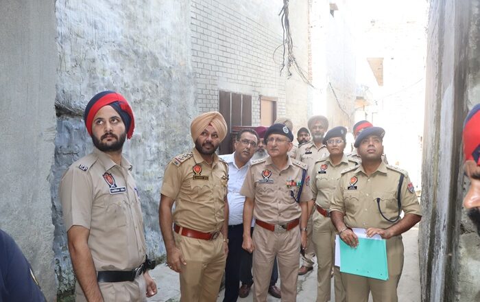 ਯੁੱਧ ਨਸ਼ਿਆਂ ਵਿਰੁੱਧ : ਇੰਦਰਾ ਕਲੋਨੀ ’ਚ ਅਣਅਧਿਕਾਰਤ ਉਸਾਰੀ ਢਾਹੀ