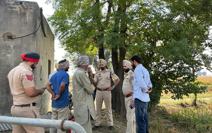 ਡਿਪਟੀ ਕਮਿਸ਼ਨਰ, ਵਧੀਕ ਡਿਪਟੀ ਕਮਿਸ਼ਨਰ ਖੇਤਾਂ ‘ਚ ਪੁੱਜੇ ਪਰਾਲੀ ਪ੍ਰਬੰਧਨ ਦਾ ਜਾਇਜ਼ਾ ਲੈਣ