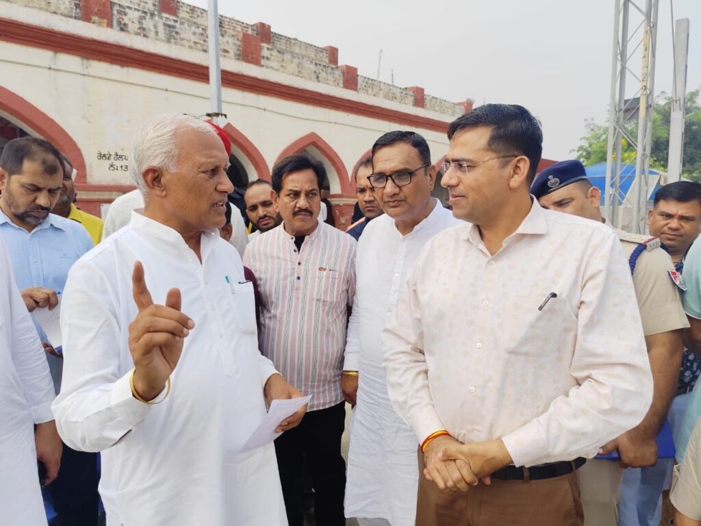 5dac6a2e 06df 426d 91f3 6a642646a445