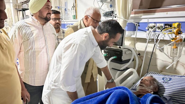 ਲੋਕ ਸਭਾ ਮੈਂਬਰ ਮੀਤ ਹੇਅਰ ਨੇ ਓਮ ਪ੍ਰਕਾਸ਼ ਗਾਸੋ ਦੀ ਖੈਰ-ਖਬਰ ਪੁੱਛੀ, ਜਲਦ ਚੰਗੇ ਹੋਣ ਦੀ ਅਰਦਾਸ