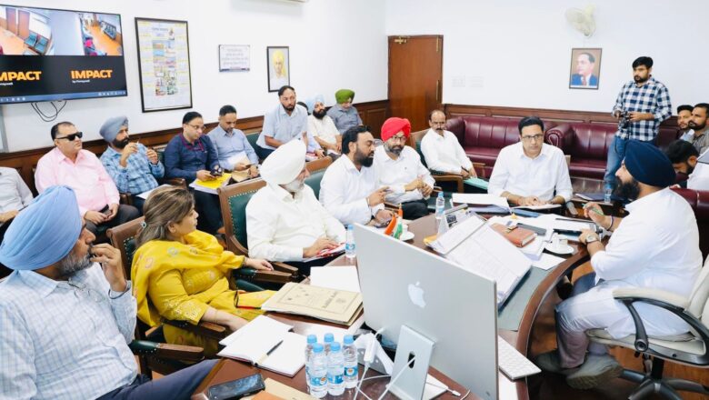 ਸ੍ਰੀ ਗੁਰੂ ਤੇਗ਼ ਬਹਾਦਰ ਜੀ ਦਾ 350ਵਾਂ ਸ਼ਹੀਦੀ ਦਿਵਸ: ਹਰਜੋਤ ਸਿੰਘ ਬੈਂਸ ਵੱਲੋਂ ਸ੍ਰੀ ਅਨੰਦਪੁਰ ਸਾਹਿਬ ਨੂੰ ਆਵਾਜਾਈ ਸੁਚਾਰੂ ਬਣਾਉਣ ਲਈ ਸੜਕਾਂ ਅਪਗ੍ਰੇਡ ਕਰਨ ਦੇ ਹੁਕਮ