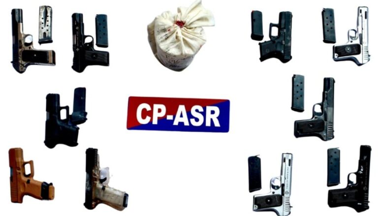 ਪੰਜਾਬ ਪੁਲਿਸ ਵੱਲੋਂ ਸਰਹੱਦ ਪਾਰੋਂ ਹਥਿਆਰ ਅਤੇ ਨਾਰਕੋ ਤਸਕਰੀ ਮਾਡਿਊਲ ਦਾ ਪਰਦਾਫਾਸ਼; 10 ਪਿਸਤੌਲਾਂ, 500 ਗ੍ਰਾਮ ਅਫੀਮ ਸਮੇਤ ਤਿੰਨ ਕਾਬੂ