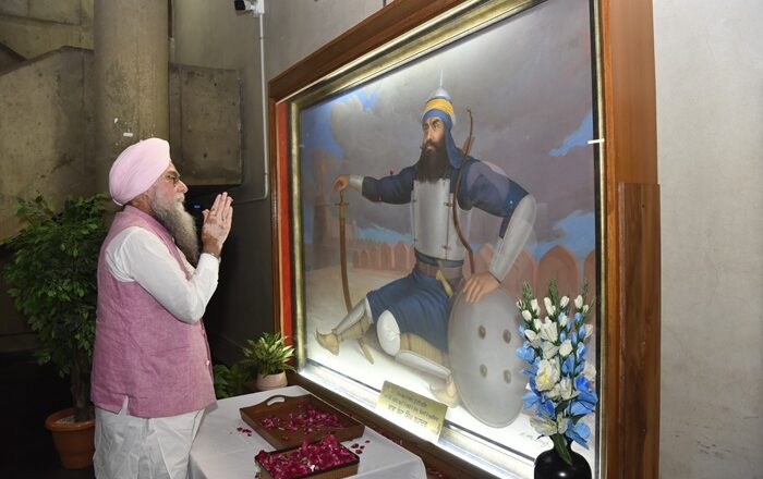 ਸਪੀਕਰ ਵੱਲੋਂ ਮਹਾਨ ਯੋਧੇ ਬਾਬਾ ਬੰਦਾ ਸਿੰਘ ਬਹਾਦਰ ਨੂੰ ਉਨ੍ਹਾਂ ਦੇ ਜਨਮ ਦਿਵਸ ‘ਤੇ ਸ਼ਰਧਾ ਦੇ ਫੁੱਲ ਭੇਟ