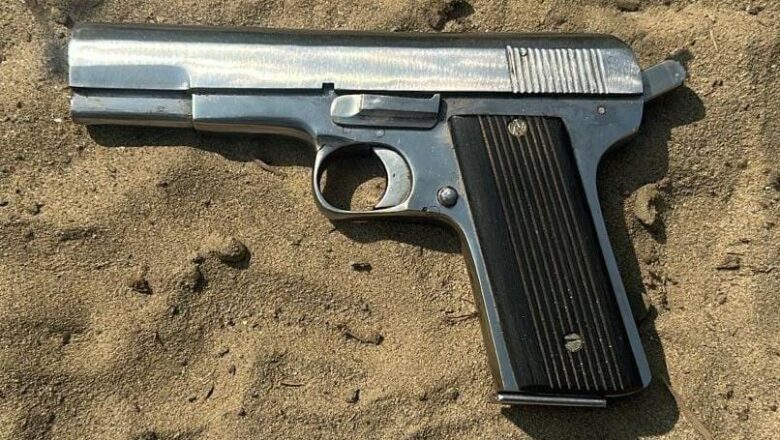 ਜਿਊਲਰੀ ਸਟੋਰ ਗੋਲੀ ਕਾਂਡ: ਹੁਸਿ਼ਆਰਪੁਰ ਵਿੱਚ ਸੰਖੇਪ ਮੁਕਾਬਲੇ  ਤੋਂ ਬਾਅਦ ਪਿਉ- ਪੁੱਤ ਗ੍ਰਿਫ਼ਤਾਰ ; ਪਿਸਤੌਲ ਬਰਾਮਦ