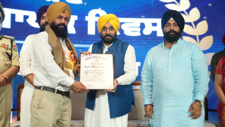 ਮੁੱਖ ਮੰਤਰੀ ਵੱਲੋਂ ਨੌਜਵਾਨ ਪੀੜ੍ਹੀ ਨੂੰ ਪੰਜਾਬ ਦੇ ਮਹਾਨ ਵਿਰਸੇ ਬਾਰੇ ਜਾਣੂੰ ਕਰਵਾਉਣ ਲਈ ਅਧਿਆਪਕਾਂ ਨੂੰ ਮੋਹਰੀ ਭੂਮਿਕਾ ਨਿਭਾਉਣ ਦਾ ਸੱਦਾ