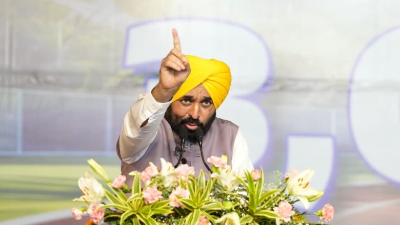 ਆਮ ਆਦਮੀ ਪਾਰਟੀ ਦੇ ਰਾਸ਼ਟਰੀ ਕਨਵੀਨਰ ਅਰਵਿੰਦ ਕੇਜਰੀਵਾਲ ਅਤੇ ਮੁੱਖ ਮੰਤਰੀ ਭਗਵੰਤ ਸਿੰਘ ਮਾਨ ਵੱਲੋਂ 3100 ਤੋਂ ਵੱਧ ਅਤਿ-ਆਧੁਨਿਕ ਸਟੇਡੀਅਮਾਂ ਦੇ ਨਿਰਮਾਣ ਪ੍ਰਾਜੈਕਟ ਦੀ ਸ਼ੁਰੂਆਤ