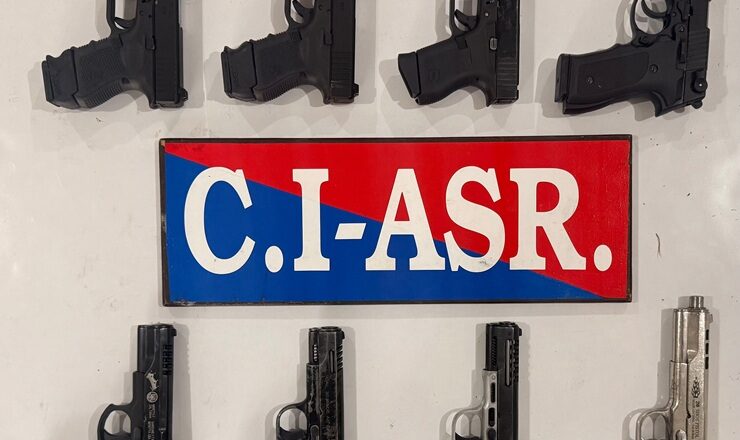 ਅੰਮ੍ਰਿਤਸਰ ਵਿੱਚ ਸਰਹੱਦ ਪਾਰੋਂ ਹਥਿਆਰਾਂ ਦੀ ਤਸਕਰੀ ਦੇ ਨੈੱਟਵਰਕ ਦਾ ਪਰਦਾਫਾਸ਼; 8 ਅਤਿ-ਆਧੁਨਿਕ ਪਿਸਤੌਲਾਂ ਸਮੇਤ ਤਿੰਨ ਗ੍ਰਿਫ਼ਤਾਰ