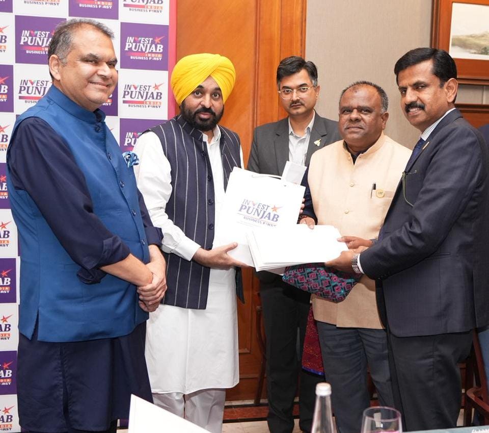 Whatsapp image 2025 10 14 at 7.11.30 pm (1)