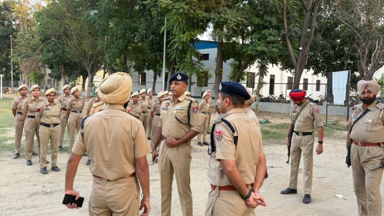 ਦਿਵਾਲੀ ਮੌਕੇ ਮਾਲੇਰਕੋਟਲਾ ਪੁਲਿਸ ਵੱਲੋਂ ਸ਼ਹਿਰ ਅਤੇ ਇਲਾਕਿਆਂ ‘ਚ ਫਲੈਗ ਮਾਰਚ