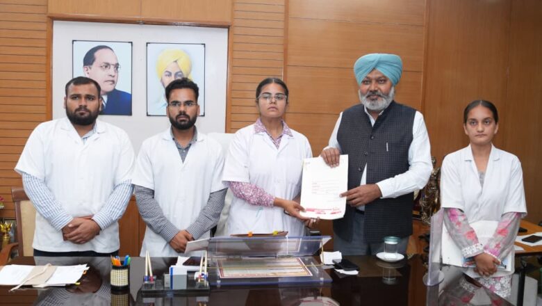 ਵਿੱਤ ਮੰਤਰੀ ਹਰਪਾਲ ਸਿੰਘ ਚੀਮਾ ਨੇ ਵੈਟਰਨਰੀ ਵਿਦਿਆਰਥੀ ਯੂਨੀਅਨ ਨੂੰ ਮੰਗਾਂ ‘ਤੇ ਜਲਦੀ ਕਾਰਵਾਈ ਦਾ ਦਿੱਤਾ ਭਰੋਸਾ