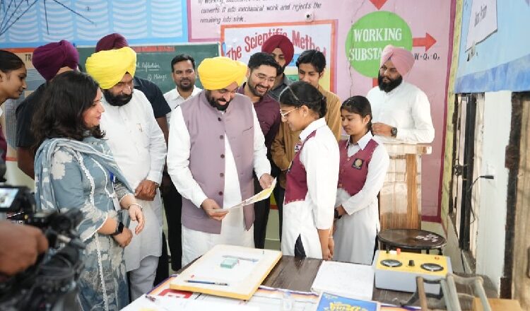 ਨੌਜਵਾਨਾਂ ਨੂੰ ਨੌਕਰੀਆਂ ਮੰਗਣ ਦੀ ਬਜਾਏ ਨੌਕਰੀਆਂ ਦੇਣ ਦੇ ਸਮਰੱਥ ਬਣਾਵਾਂਗੇ-ਮੁੱਖ ਮੰਤਰੀ