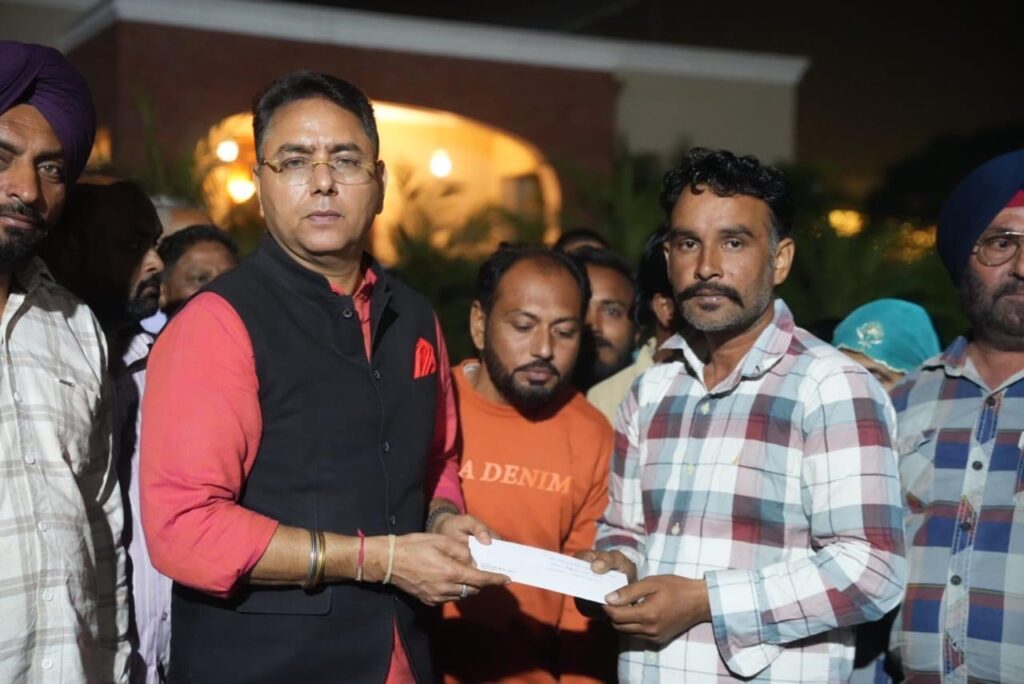 09cd950e c68b 4f0f 8773 dbf1d6c100a1