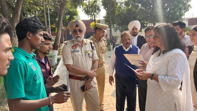  ਮਿਸ ਅੰਸ਼ੂਲ ਬੇਰੀ, ਮਾਨਯੋਗ ਜਿਲ੍ਹਾ ਅਤੇ ਸੈਸ਼ਨ ਜੱਜ਼ ਸਹਿਤ ਚੇਅਰਮੈਨ, ਜ਼ਿਲ੍ਹਾ ਕਾਨੂੰਨੀਂ ਸੇਵਾਵਾਂ ਅਥਾਰਟੀ, ਬਰਨਾਲਾ ਵਲੋਂ ਜ਼ਿਲ੍ਹਾ ਜੇਲ੍ਹ, ਬਰਨਾਲਾ ਦਾ ਦੌਰਾ 