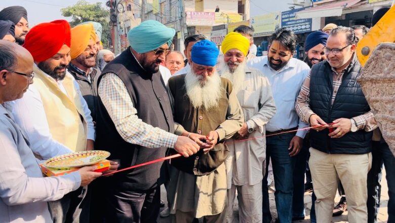ਜ਼ੀਰਕਪੁਰ–ਢਕੋਲੀ ਰੋਡ ਨਵੀਨੀਕਰਨ ਦੇ ਕੰਮ ਦੀ ਵਿਧਾਇਕ ਕੁਲਜੀਤ ਸਿੰਘ ਰੰਧਾਵਾ ਨੇ ਕਰਵਾਈ ਸ਼ੁਰੂਆਤ