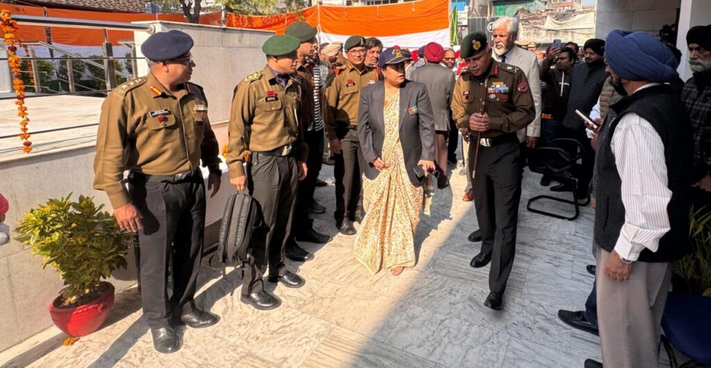 635303bb b797 47b0 883c df2f1f10ebf8