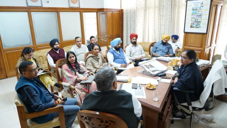 ਪੰਜਾਬ ਸਰਕਾਰ ਵੱਲੋਂ ਵਿਸ਼ੇਸ਼ ਜ਼ਰੂਰਤਾਂ ਵਾਲੇ ਵਿਅਕਤੀਆਂ ਲਈ ਵੱਡਾ ਕਦਮ: 67 ਬਾਲਗ ਵਿਅਕਤੀਆਂ ਨੂੰ ਲੀਗਲ ਗਾਰਡੀਅਨਸ਼ਿਪ ਸਰਟੀਫਿਕੇਟ ਜਾਰੀ: ਡਾ. ਬਲਜੀਤ ਕੌਰ