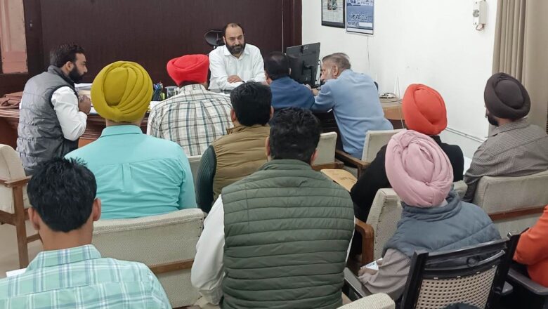 ਵਧੀਕ ਡਿਪਟੀ ਕਮਿਸ਼ਨਰ (ਜ) ਨੇ ਬਜ਼ੁਰਗ ਨਾਗਰਿਕਾਂ ਦੀ ਦੇਖਭਾਲ ਅਤੇ ਭਲਾਈ ਲਈ ਵੱਖ-ਵੱਖ ਅਧਿਕਾਰੀਆਂ ਨਾਲ ਕੀਤੀ ਮੀਟਿੰਗ