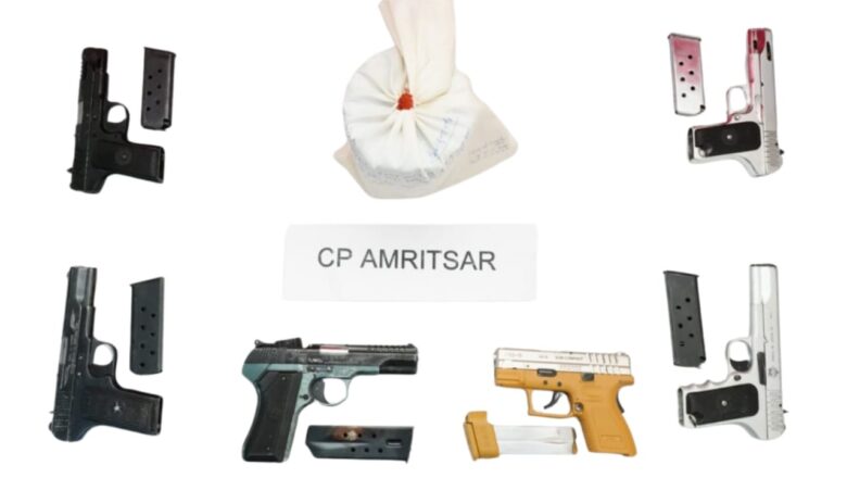 ਅੰਮ੍ਰਿਤਸਰ ਵਿੱਚ ਪਾਕਿਸਤਾਨ ਅਧਾਰਤ ਹਥਿਆਰ ਅਤੇ ਨਾਰਕੋ ਨੈੱਟਵਰਕ ਦਾ ਪਰਦਾਫਾਸ਼; ਛੇ ਪਿਸਤੌਲਾਂ, 1 ਕਿਲੋ ਹੈਰੋਇਨ ਸਮੇਤ ਪੰਜ ਗ੍ਰਿਫ਼ਤਾਰ