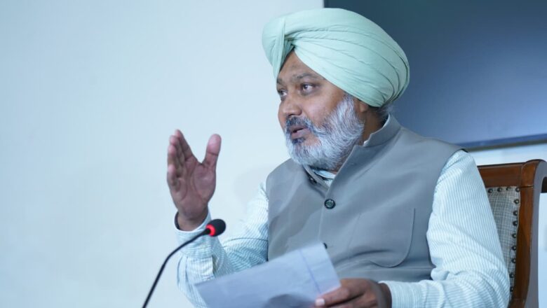 ਵਿੱਤ ਵਿਭਾਗ ਵੱਲੋਂ 345 ਵੈਟਰਨਰੀ ਇੰਸਪੈਕਟਰਾਂ ਦੀ ਪੜਾਅਵਾਰ ਭਰਤੀ ਨੂੰ ਪ੍ਰਵਾਨਗੀ : ਹਰਪਾਲ ਸਿੰਘ ਚੀਮਾ