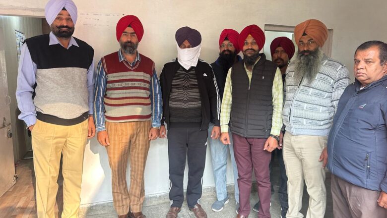 ਵਿਜੀਲੈਂਸ ਬਿਊਰੋ ਵੱਲੋਂ ਰਿਸ਼ਵਤ ਦੀ ਦੂਜੀ ਕਿਸ਼ਤ ਵਜੋਂ 25000 ਰੁਪਏ ਲੈਂਦਾ ਪਟਵਾਰੀੇ ਕਾਬੂ