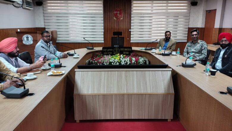 ਅੱਜ ਦਫਤਰ ਡਿਪਟੀ ਕਮਿਸ਼ਨਰ, ਤਰਨ ਤਾਰਨ ਮੀਟਿੰਗ ਹਾਲ ਵਿਖੇ ਜਿਲ੍ਹਾ ਸੈਨਿਕ ਦੀ ਤਿਮਾਹੀ ਮੀਟਿੰਗ ਕੀਤੀ ਗਈ