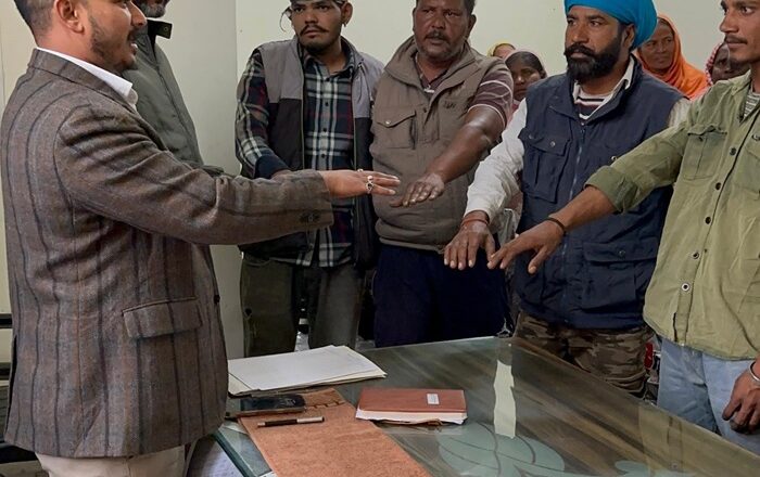 ਤਹਿਸੀਲ ਭਵਾਨੀਗੜ੍ਹ ਵਿਖੇ ਮਿਊਂਸੀਪਲ ਠੋਸ ਰਹਿੰਦ-ਖੂੰਹਦ ਪ੍ਰਬੰਧਨ ਅਤੇ ਕੂੜਾ ਸਾੜਨ ਅਤੇ ਡੰਪਿੰਗ ਦੀ ਮਨਾਹੀ ਬਾਰੇ ਜਾਗਰੂਕਤਾ ਕੈਂਪ ਲਗਾਇਆ