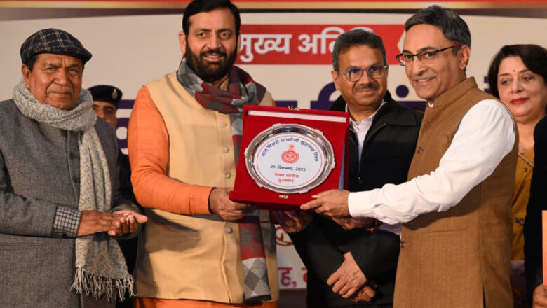 मुख्यमंत्री ने भारत रत्न अटल बिहारी वाजपेयी को श्रद्धांजलि अर्पित की, कहा—उनके आदर्श हरियाणा को नई दिशा दे रहे हैं