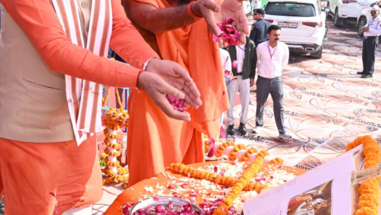 धर्मक्षेत्र-कुरुक्षेत्र से गूंजा गीता का संदेश, अंतरराष्ट्रीय गीता महोत्सव के दौरान 21 हजार बच्चों सहित विभिन्न देशों में हुआ वैश्विक गीता पाठ