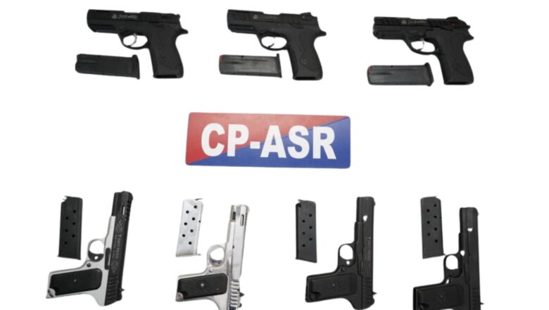 ਸਰਹੱਦ ਪਾਰੋਂ ਤਸਕਰੀ ਮਾਡਿਊਲ ਨਾਲ ਜੁੜੇ ਦੋ ਵਿਅਕਤੀ ਸੱਤ ਆਧੁਨਿਕ ਪਿਸਤੌਲਾਂ ਸਮੇਤ ਕਾਬੂ