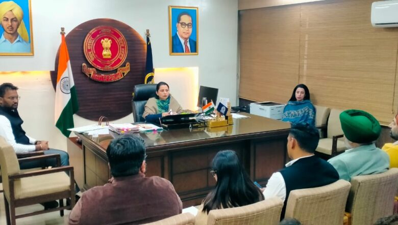 ਜ਼ਿਲ੍ਹਾ ਪ੍ਰੀਸ਼ਦ ਤੇ ਪੰਚਾਇਤ ਸੰਮਤੀ ਚੋਣਾਂ: ਪੋਲਿੰਗ ਸਟੇਸ਼ਨਾਂ ‘ਤੇ ਸਾਰੀਆਂ ਸਹੂਲਤਾਂ ਯਕੀਨੀ ਬਣਾਉਣ ਦੇ ਨਿਰਦੇਸ਼