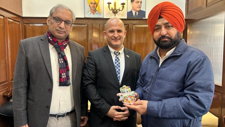 ਪੰਜਾਬ ਦੇ ਮਕਾਨ ਉਸਾਰੀ ਅਤੇ ਸ਼ਹਿਰੀ ਵਿਕਾਸ ਮੰਤਰੀ ਵੱਲੋਂ ਇਜ਼ਰਾਇਲੀ ਡਿਪਲੋਮੈਟ ਨਾਲ ਮੁਲਾਕਾਤ