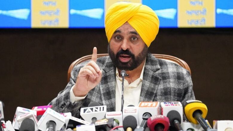 ਲੋਕਤੰਤਰ ਦੀ ਰੱਖਿਆ ਕਰਦੇ ਹੋਏ, ਮੁੱਖ ਮੰਤਰੀ ਮਾਨ ਨੇ ਦੇਸ਼ ਦੇ ਲੋਕਾਂ ਲਈ ਬੁਲੰਦ ਕੀਤੀ ਆਪਣੀ ਆਵਾਜ਼ : “SIR ਨੂੰ ਸਵਾਲ ਕਰਨਾ ਜਨਤਾ ਦਾ ਅਧਿਕਾਰ , ECI ਇਸਦੇ ਲਈ ਜਵਾਬਦੇਹ ਹੋਵੇ