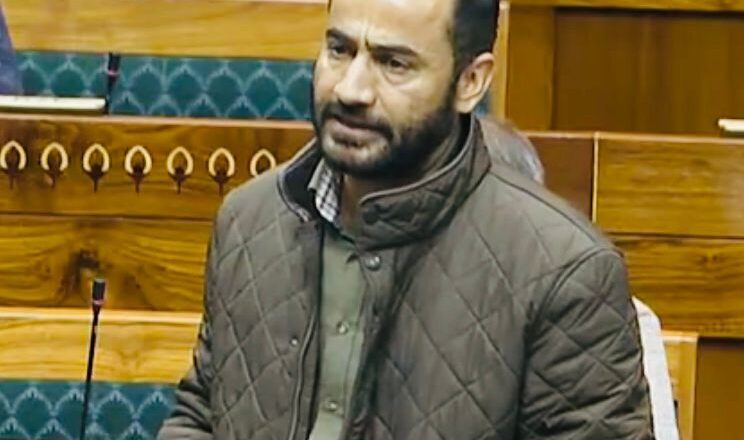 ਆਪ ਸੰਸਦ ਮੈਂਬਰ ਨੇ ਸੰਸਦ ਵਿੱਚ ਆਂਗਣਵਾੜੀ ਵਰਕਰਾਂ ਅਤੇ ਹੈਲਪਰਾਂ ਨੂੰ ਦਿੱਤੇ ਜਾਣ ਵਾਲੇ ਮਾਮੂਲੀ ਮਾਣਭੱਤੇ ਵਿੱਚ ਵਾਧੇ ਅਤੇ ਪੰਜਾਬ ਲਈ 20,000 ਕਰੋੜ ਰੁਪਏ ਤੱਕ ਦੀ ਕੀਤੀ ਮੰਗ