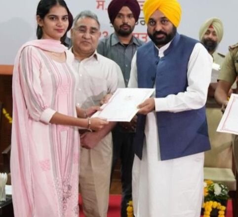 ਮਾਨ ਸਰਕਾਰ ਦੀ ਵੱਡੀ ਪਹਿਲਕਦਮੀ: ਨੌਜਵਾਨ ਵਿਗਿਆਨੀ ਅਤੇ ਅਧਿਆਪਕ ਗਲੋਬਲ ਪਲੇਟਫਾਰਮਾਂ ‘ਤੇ ਖੋਜ ਕਰਨ ਦਾ ਮੌਕਾ ਪ੍ਰਦਾਨ ਕਰਦੇ ਹਨ, ਯਾਤਰਾ ਅਤੇ ਰਿਹਾਇਸ਼ ਦੇ ਖਰਚੇ ਉਠਾਏਗੀ ਸਰਕਾਰ