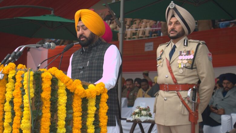 ਪੰਜਾਬ ਸਰਕਾਰ ਸ਼ਹੀਦਾਂ ਦੇ ਸੁਪਨਿਆਂ ਨੂੰ ਪੂਰਾ ਕਰਨ ਲਈ ਵਚਨਬੱਧ – ਹਰਦੀਪ ਸਿੰਘ ਮੁੰਡੀਆਂ