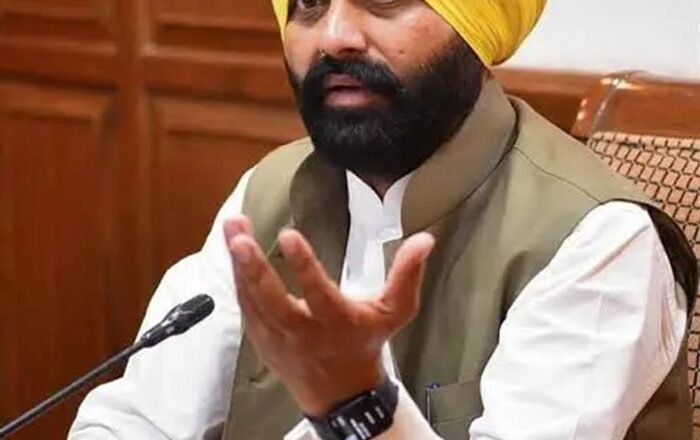 ਪੰਜਾਬ ਦੀਆਂ ਬੱਸਾਂ ਵਿੱਚ ਪਾਰਦਰਸ਼ਤਾ, ਕੁਸ਼ਲਤਾ ਅਤੇ ਯਾਤਰੀਆਂ ਦੀਆਂ ਸਹੂਲਤਾਂ ਵਿੱਚ ਵਾਧਾ ਕਰੇਗੀ ਸਮਾਰਟ ਟਿਕਟਿੰਗ: ਲਾਲਜੀਤ ਸਿੰਘ ਭੁੱਲਰ