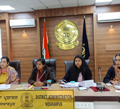 ਡਿਪਟੀ ਕਮਿਸ਼ਨਰ ਆਸ਼ਿਕਾ ਜੈਨ ਨੇ ਵੱਖ-ਵੱਖ ਵਿਭਾਗਾਂ ਨਾਲ ਮੀਟਿੰਗ ਕਰਕੇ ਯੋਜਨਾਵਾਂ ਦੀ ਪ੍ਰਗਤੀ ਦਾ ਲਿਆ ਜਾਇਜ਼ਾ