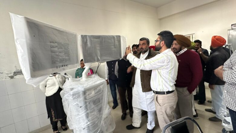 ਜਲਾਲਾਬਾਦ ਵਿਖ਼ੇ ਸਿਹਤ ਸੁਵਿਧਾਵਾਂ ਵਿਚ ਵਾਧਾ, 1 ਕਰੋੜ 64 ਲੱਖ ਦੀ ਲਾਗਤ ਨਾਲ ਸਿਵਲ ਹਸਪਤਾਲ ਜਲਾਲਾਬਾਦ ਵਿਖ਼ੇ ਲਿਆਂਦੇ ਗਈ ਮਸ਼ੀਨ ਤੇ ਵੈਂਟੀਲੇਟਰ – ਜਗਦੀਪ ਕੰਬੋਜ ਗੋਲਡੀ