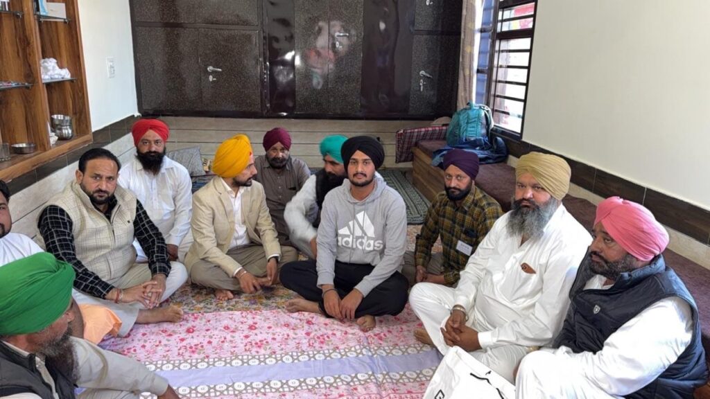 1fe59b21 e2c7 40a6 b541 3059ecc40e39