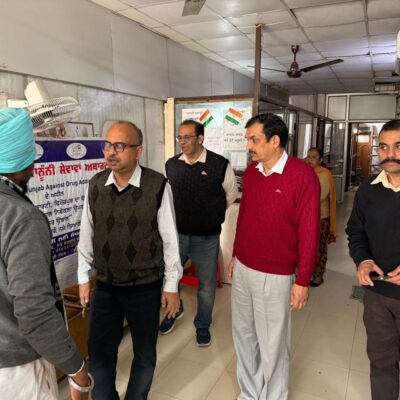 ਸਿਵਲ ਸਰਜਨ ਵੱਲੋਂ ਨਸ਼ਾ-ਛੁਡਾਊ ਕੇਂਦਰਾਂ ਦਾ ਅਚਨਚੇਤ ਦੌਰਾ