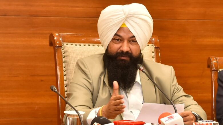 ਜਸਵੀਰ ਸਿੰਘ ਗੜ੍ਹੀ ਵੱਲੋਂ ਪੰਜਾਬ ਪੁਲਿਸ ਅਧਿਕਾਰੀਆਂ ਨੂੰ ਐਸ.ਸੀ.ਐਸ.ਟੀ.ਐਕਟ ਬਾਰੇ ਟ੍ਰੇਨਿੰਗ ਪ੍ਰਕਿਰਿਆ ਨੂੰ ਹੋਰ ਤੇਜ਼ ਕਰਨ ਦੇ ਹੁਕਮ