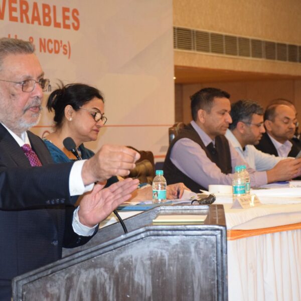 ਡਾ. ਬਲਬੀਰ ਸਿੰਘ ਵੱਲੋਂ ਸੂਬਾ ਪੱਧਰੀ ਸਮੀਖਿਆ ਮੀਟਿੰਗ ਦੌਰਾਨ ਮਰੀਜ਼ਾਂ ਲਈ ਬਿਹਤਰ ਦੇਖਭਾਲ ਸੇਵਾਵਾਂ ਪ੍ਰਦਾਨ ਕਰਨ ਵਿੱਚ ਤੇਜ਼ੀ ਲਿਆਉਣ ਦੇ ਨਿਰਦੇਸ਼